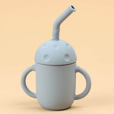 De lekvrije Jonge geitjes van Straw Cup Double Handle 5oz van het Dekselsilicone voor Baby meer dan 6 Maand